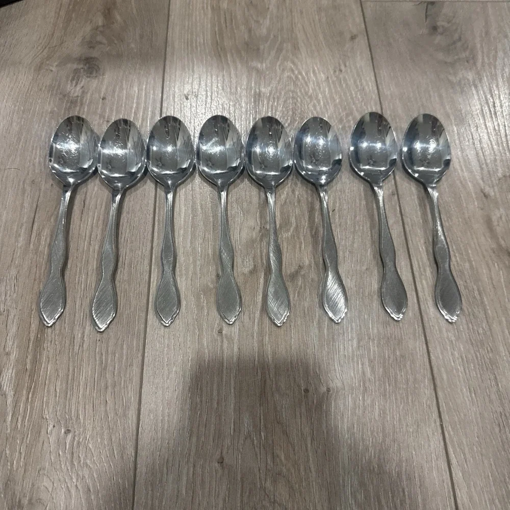Oneida TWILIGHT 1881 Rogers Stainless Set of 8 Oval Place Soup Spoons 6 7/8